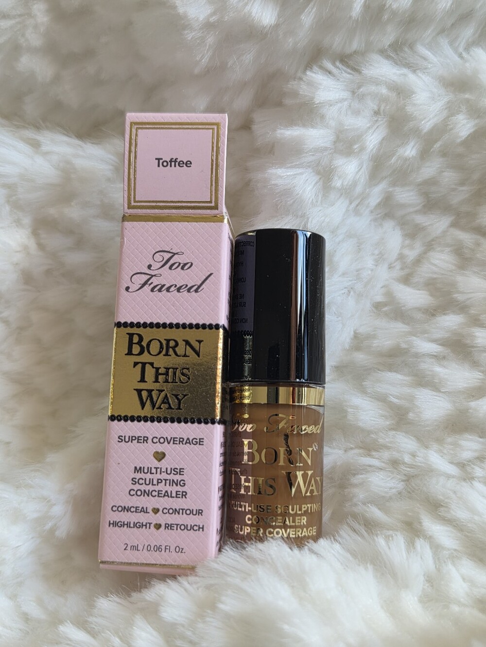 Too Faced Born This Way Super Coverage Multi-Use Concealer --Toffe--
